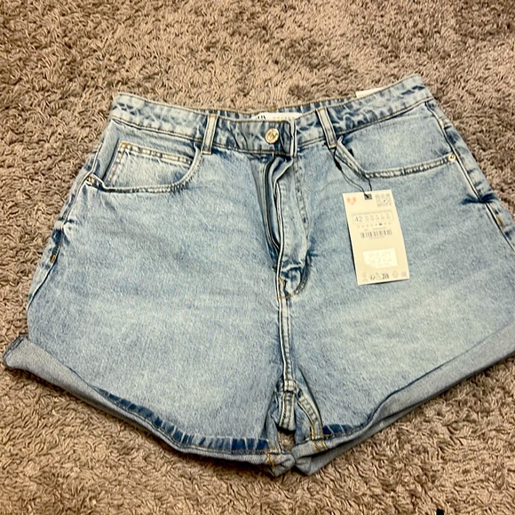 Zara Pants - Shorts Zara(mom fit)